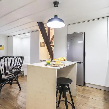 Vita Portucale ! Bairro Alto Loft Апартаменты