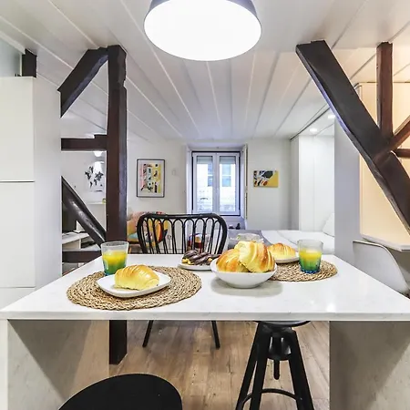 Vita Portucale ! Bairro Alto Loft Apartamento *